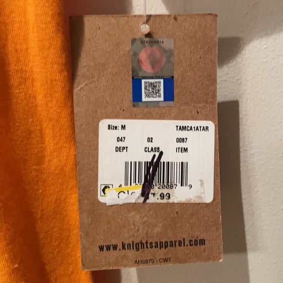 UT Shirt - Picture 4 of 5